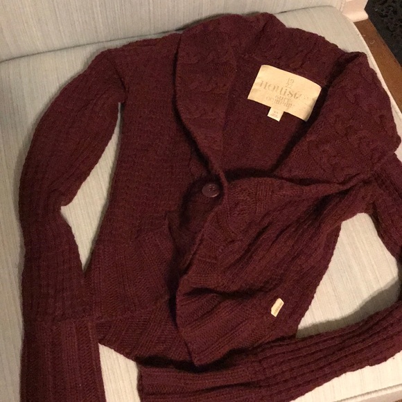Hollister sweater - Picture 4 of 4